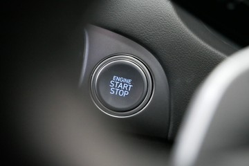 https://vehicle-cdn.autoleague.cloud/30640_U111272_17.jpg
