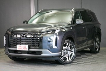 https://vehicle-cdn.autoleague.cloud/30640_U111272_3.jpg