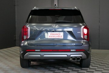 https://vehicle-cdn.autoleague.cloud/30640_U111272_5.jpg