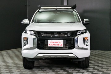https://vehicle-cdn.autoleague.cloud/30640_U111273_2.jpg