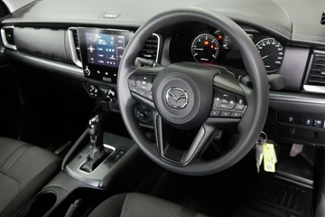 https://vehicle-cdn.autoleague.cloud/30640_U111280_10.jpg