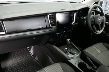 https://vehicle-cdn.autoleague.cloud/30640_U111280_19.jpg