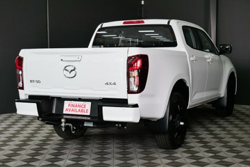https://vehicle-cdn.autoleague.cloud/30640_U111280_4.jpg