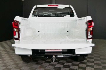 https://vehicle-cdn.autoleague.cloud/30640_U111280_8.jpg