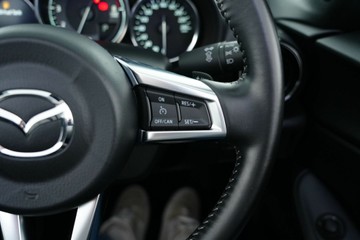 https://vehicle-cdn.autoleague.cloud/30640_U111286_18.jpg