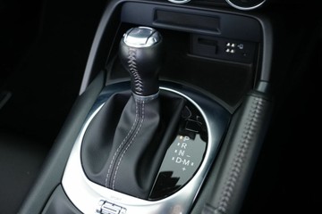 https://vehicle-cdn.autoleague.cloud/30640_U111286_24.jpg