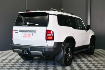 https://vehicle-cdn.autoleague.cloud/30640_U111303_4.jpg