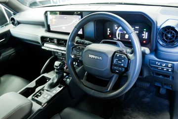 https://vehicle-cdn.autoleague.cloud/30640_U111303_8.jpg