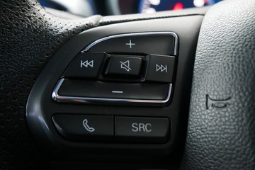 https://vehicle-cdn.autoleague.cloud/30640_U111311_14.jpg