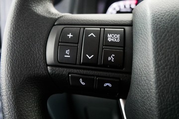 https://vehicle-cdn.autoleague.cloud/30640_U111328_15.jpg