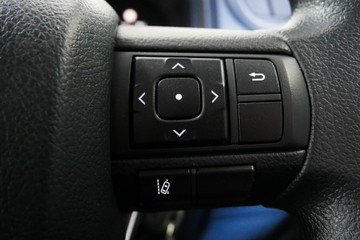 https://vehicle-cdn.autoleague.cloud/30640_U111328_16.jpg