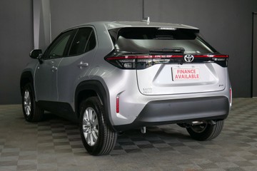 https://vehicle-cdn.autoleague.cloud/30640_U111332_6.jpg