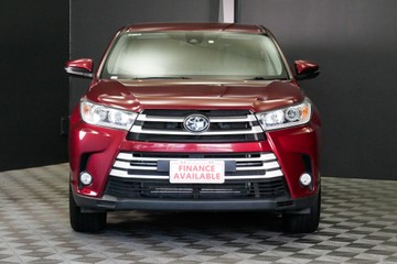 https://vehicle-cdn.autoleague.cloud/30640_U111337_2.jpg
