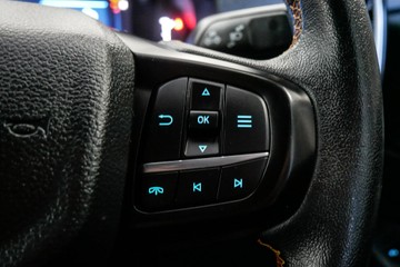 https://vehicle-cdn.autoleague.cloud/30640_U111339_14.jpg