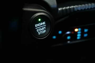 https://vehicle-cdn.autoleague.cloud/30640_U111339_16.jpg