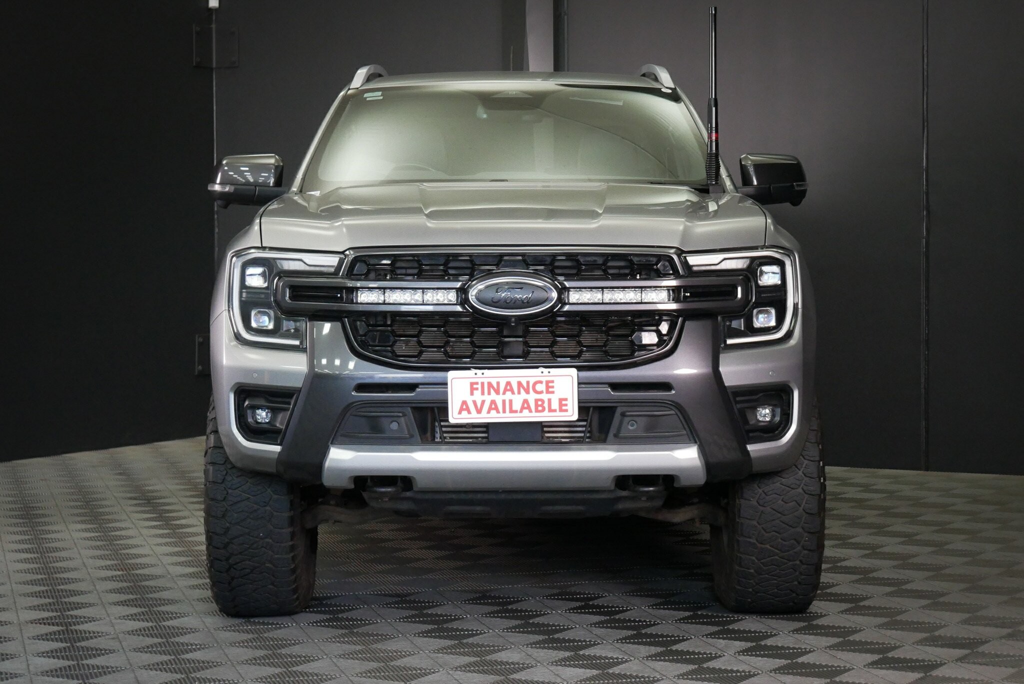 Ford Ranger image 2