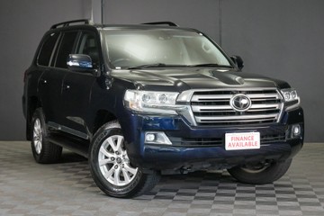 https://vehicle-cdn.autoleague.cloud/30640_U111341_1.jpg