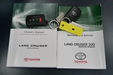 https://vehicle-cdn.autoleague.cloud/30640_U111341_30.jpg