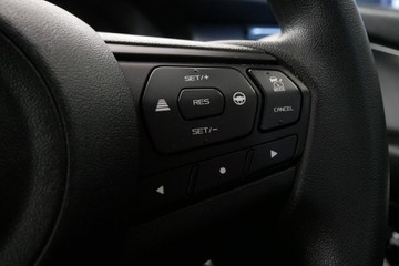 https://vehicle-cdn.autoleague.cloud/30640_U111343_14.jpg