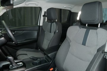 https://vehicle-cdn.autoleague.cloud/30640_U111343_17.jpg