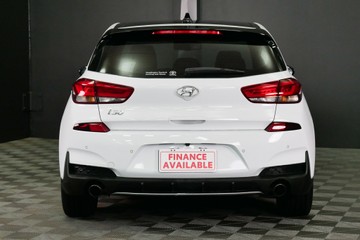 https://vehicle-cdn.autoleague.cloud/30640_U111346_5.jpg