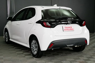 https://vehicle-cdn.autoleague.cloud/30640_U111352_6.jpg