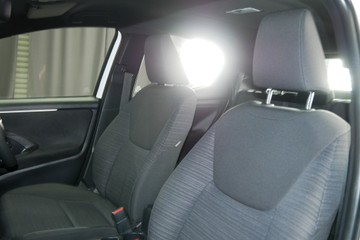 https://vehicle-cdn.autoleague.cloud/30640_U111353_18.jpg