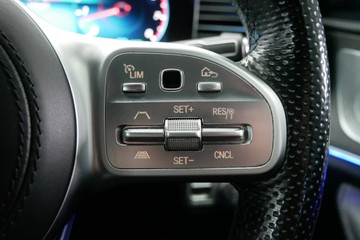 https://vehicle-cdn.autoleague.cloud/30640_U111362_16.jpg