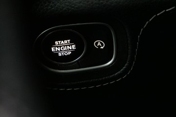 https://vehicle-cdn.autoleague.cloud/30640_U111362_19.jpg
