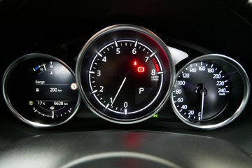 https://vehicle-cdn.autoleague.cloud/30640_U111363_12.jpg