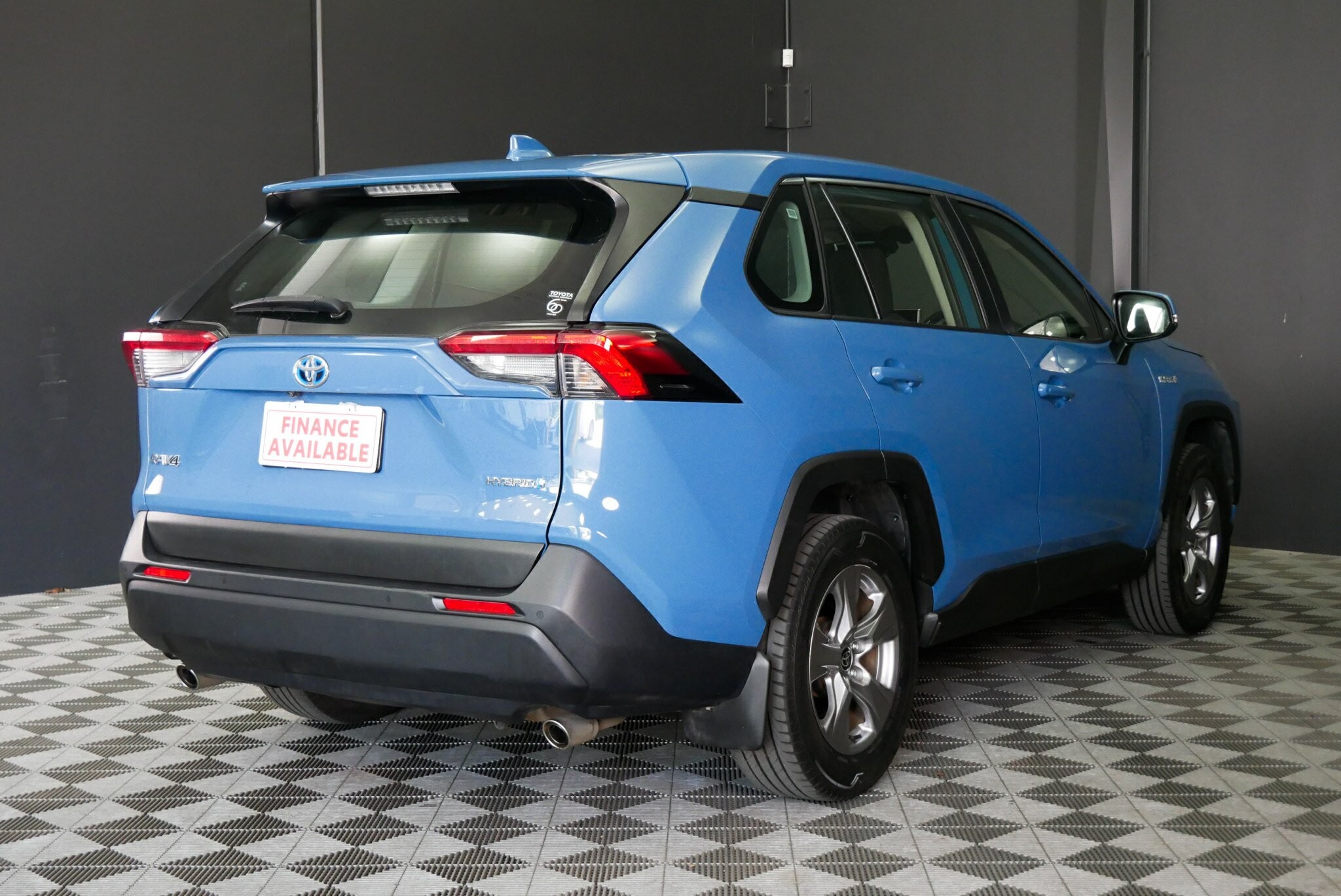 Toyota Rav4 image 4