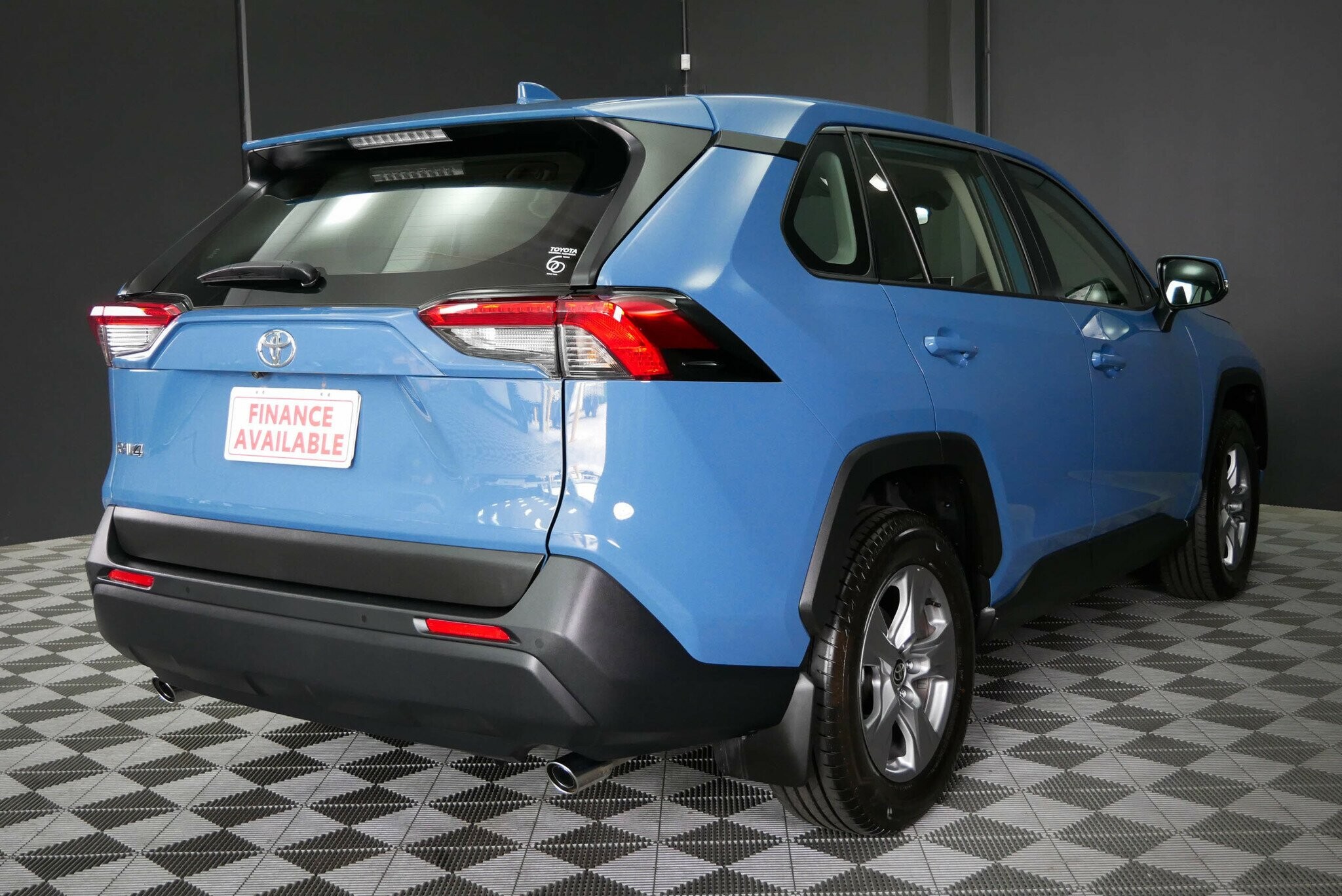 Toyota Rav4 image 4