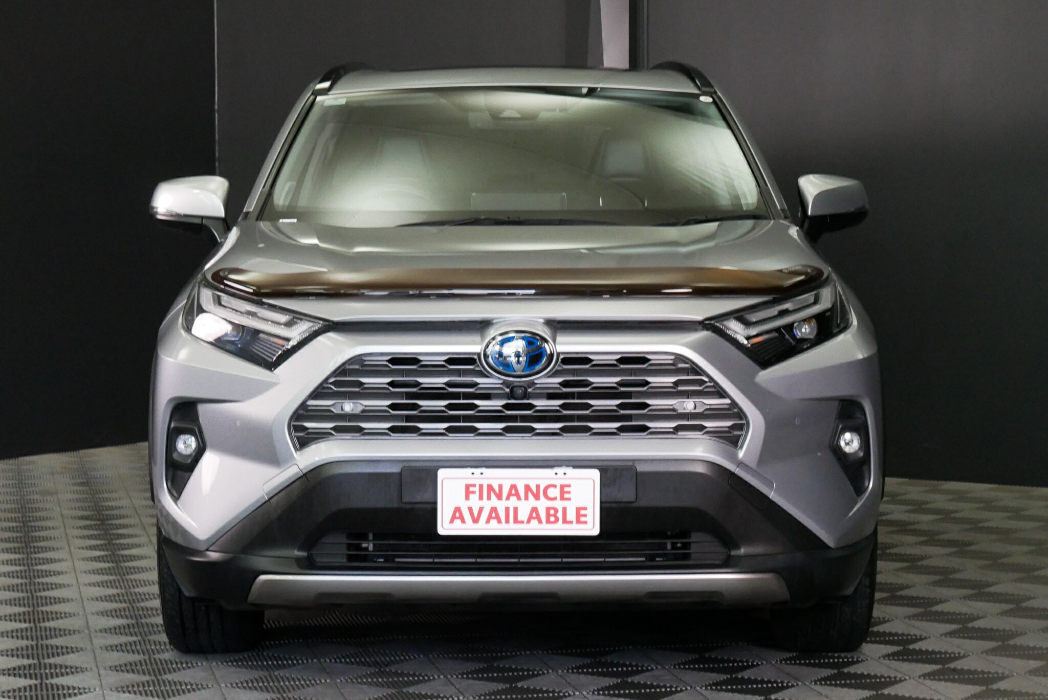 Toyota Rav4 image 2