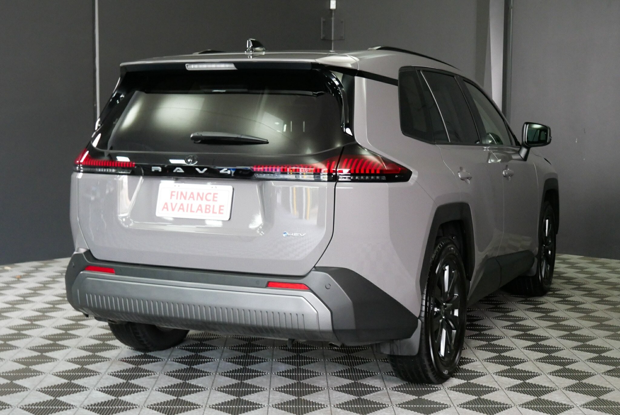 Toyota Rav4 image 4