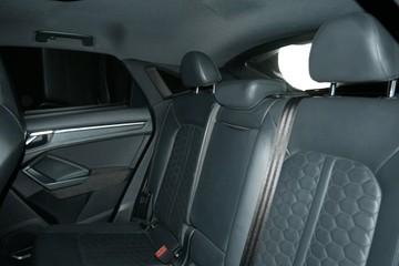 https://vehicle-cdn.autoleague.cloud/30640_U111392_22.jpg