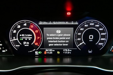 https://vehicle-cdn.autoleague.cloud/30640_U111392_9.jpg