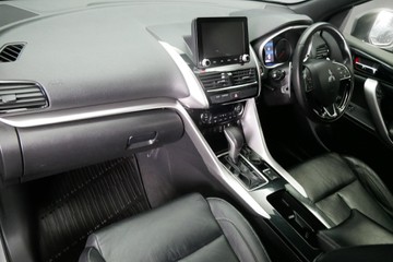 https://vehicle-cdn.autoleague.cloud/30640_U111393_18.jpg