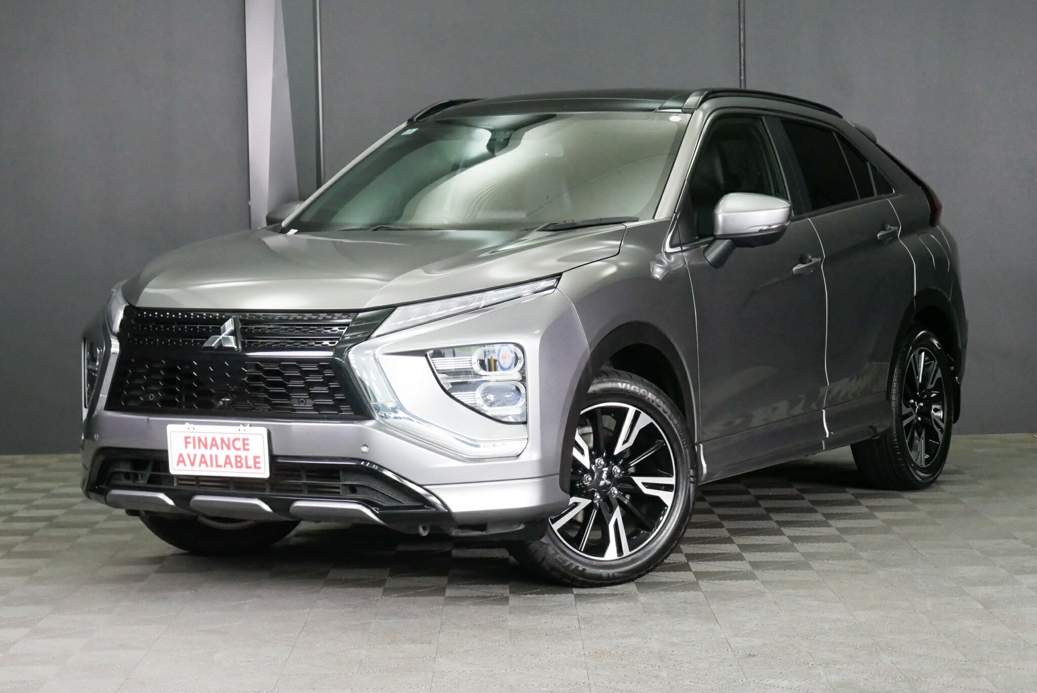 Mitsubishi Eclipse Cross image 3