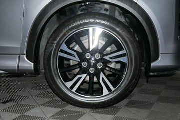https://vehicle-cdn.autoleague.cloud/30640_U111393_7.jpg
