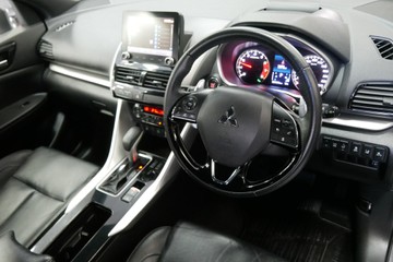 https://vehicle-cdn.autoleague.cloud/30640_U111393_8.jpg