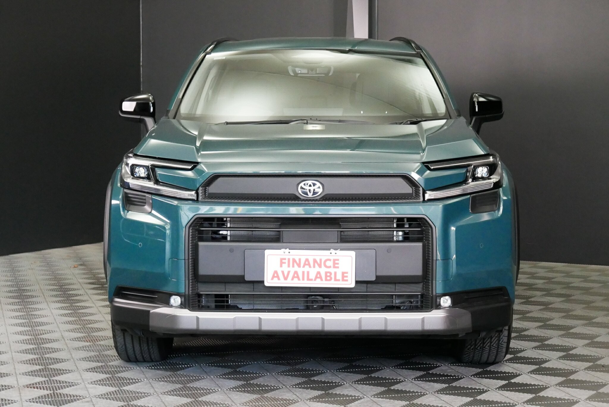 Toyota Rav4 image 2