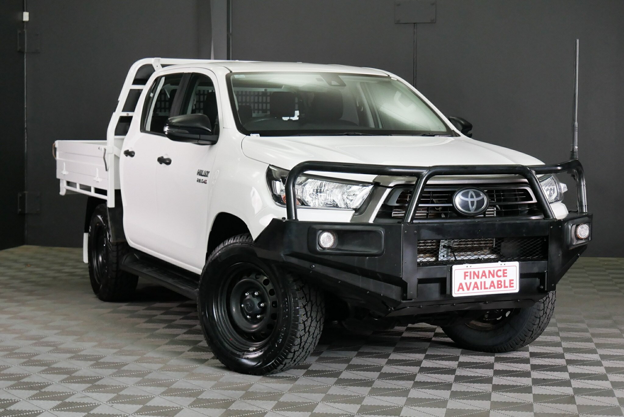 Toyota Hilux image 1