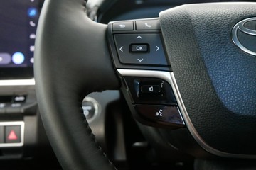 https://vehicle-cdn.autoleague.cloud/30640_U111404_15.jpg