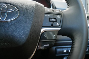 https://vehicle-cdn.autoleague.cloud/30640_U111404_16.jpg