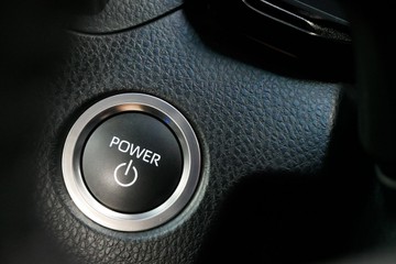https://vehicle-cdn.autoleague.cloud/30640_U111404_18.jpg