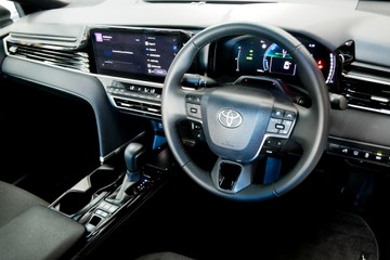https://vehicle-cdn.autoleague.cloud/30640_U111404_8.jpg