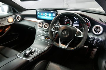 https://vehicle-cdn.autoleague.cloud/30640_U111405_8.jpg