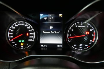 https://vehicle-cdn.autoleague.cloud/30640_U111405_9.jpg