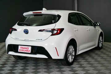 https://vehicle-cdn.autoleague.cloud/30640_U111408_4.jpg