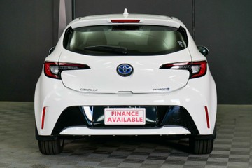 https://vehicle-cdn.autoleague.cloud/30640_U111408_5.jpg